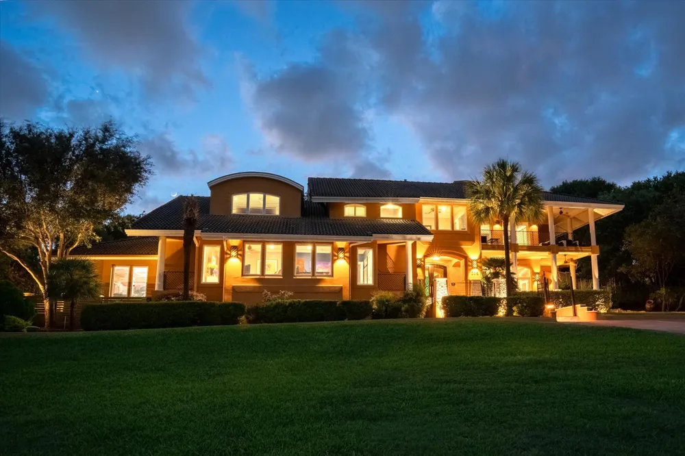 206 Las Lomas Drive West Lake Hills, TX 78746
