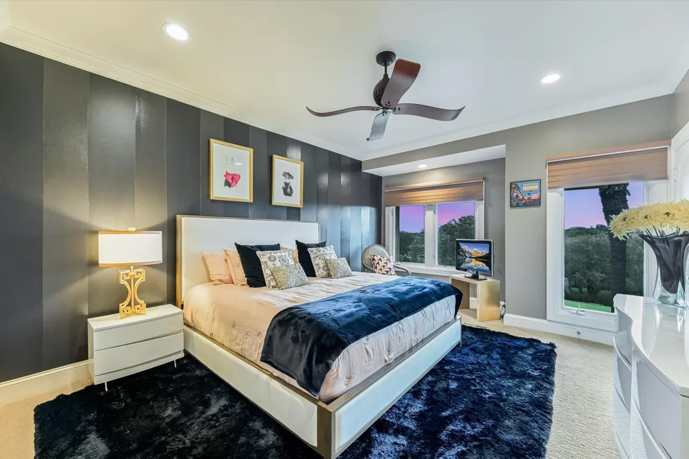206 Las Lomas Drive West Lake Hills, TX 78746