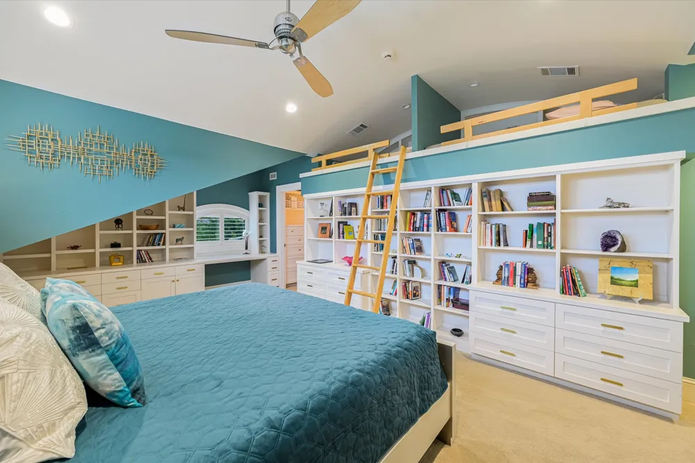 206 Las Lomas Drive West Lake Hills, TX 78746