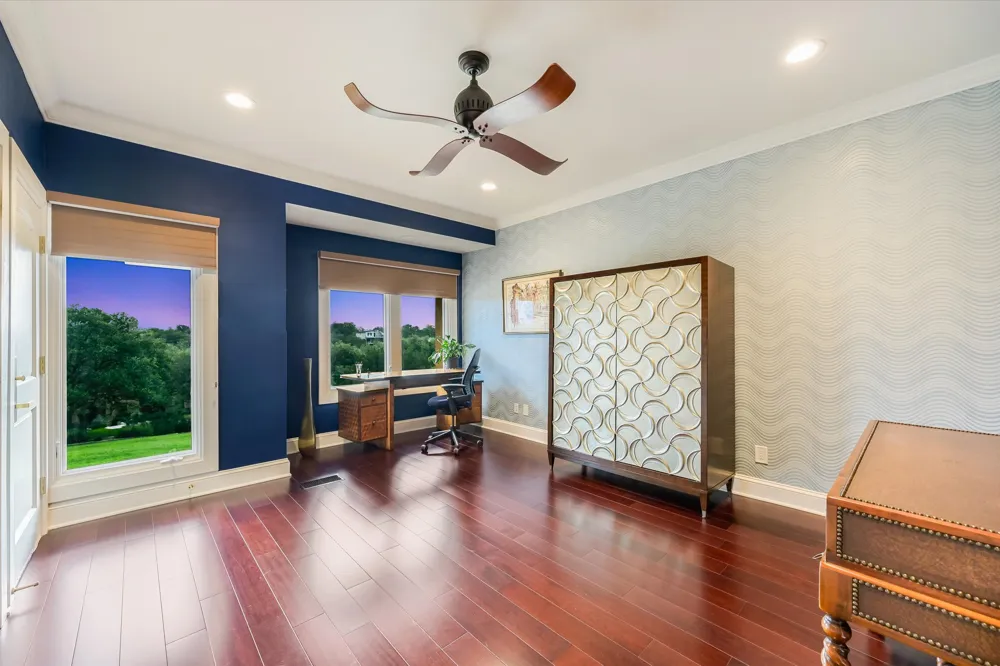 206 Las Lomas Drive West Lake Hills, TX 78746