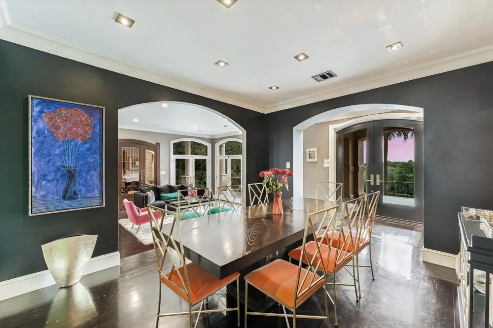 206 Las Lomas Drive West Lake Hills, TX 78746