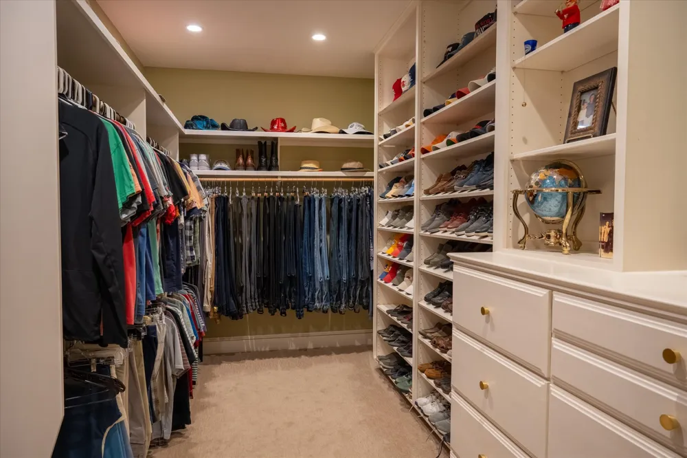206 Las Lomas Drive West Lake Hills, TX 78746
