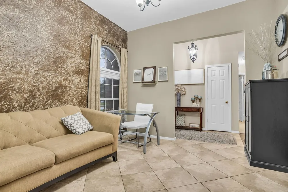 412 Glenbrook Drive Kennedale, TX 76060