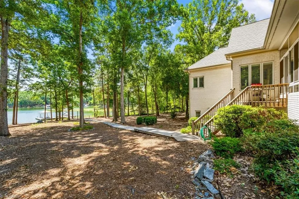 212 Spring Gap Run New London, NC 28127