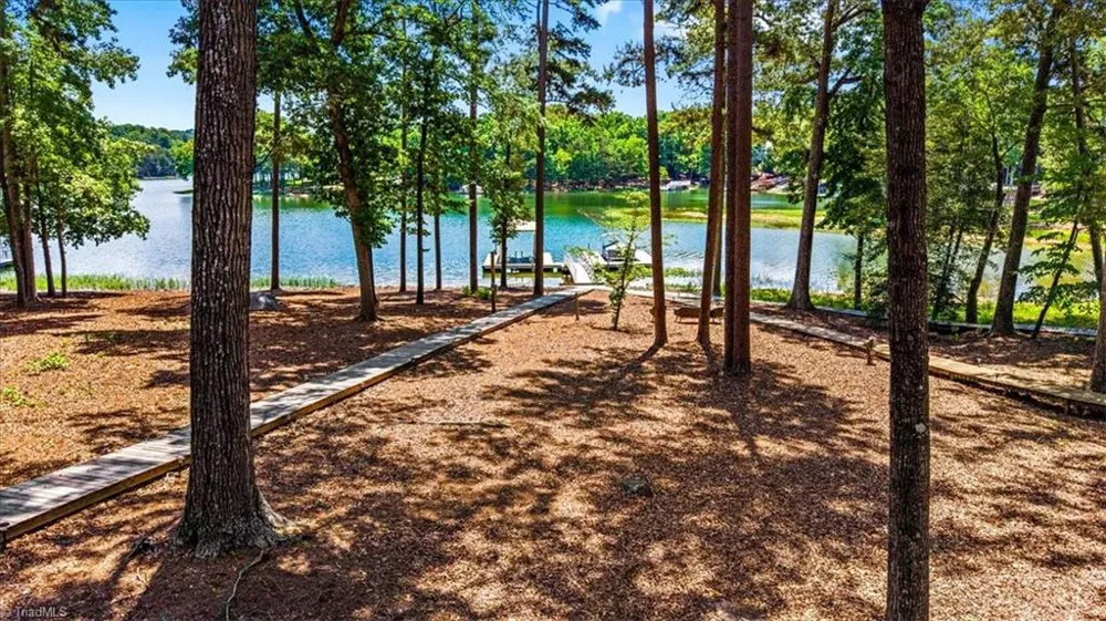 212 Spring Gap Run New London, NC 28127