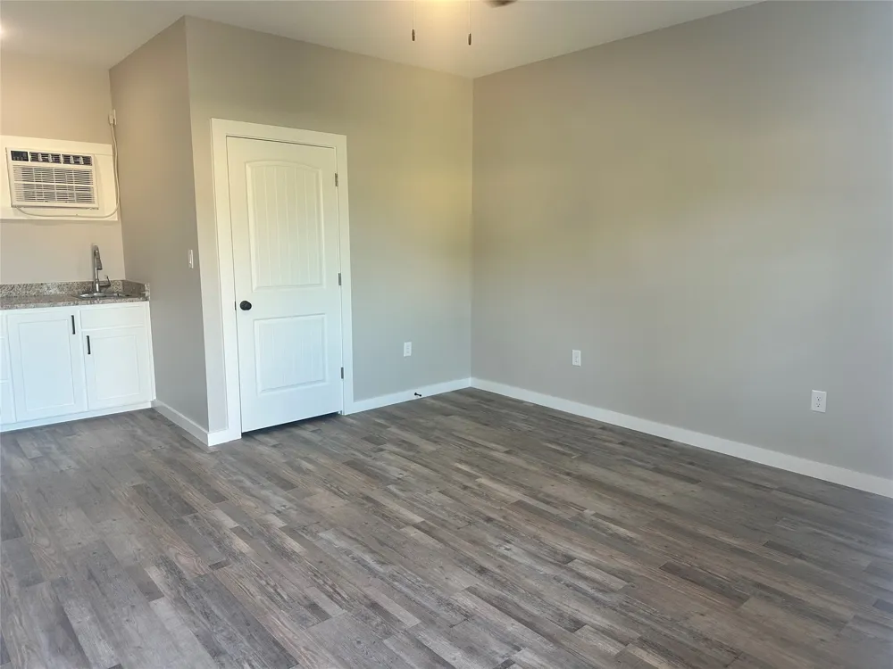 4914 TX 154 Yantis, TX 75497