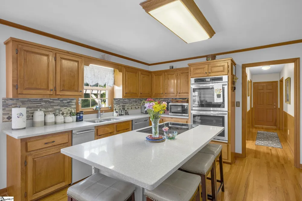 5230 Olden Porter Road Pendleton, SC 29670