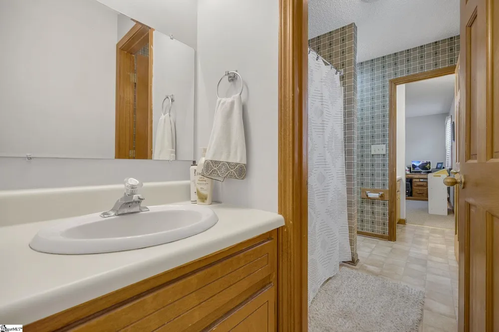 5230 Olden Porter Road Pendleton, SC 29670