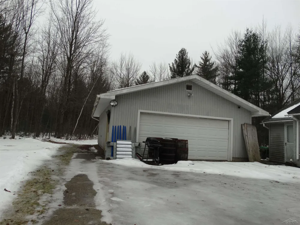 837 W Jose Road Arenac Township, MI 48766