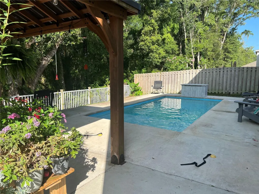 19007 NW 164TH ROAD High Springs, FL 32643