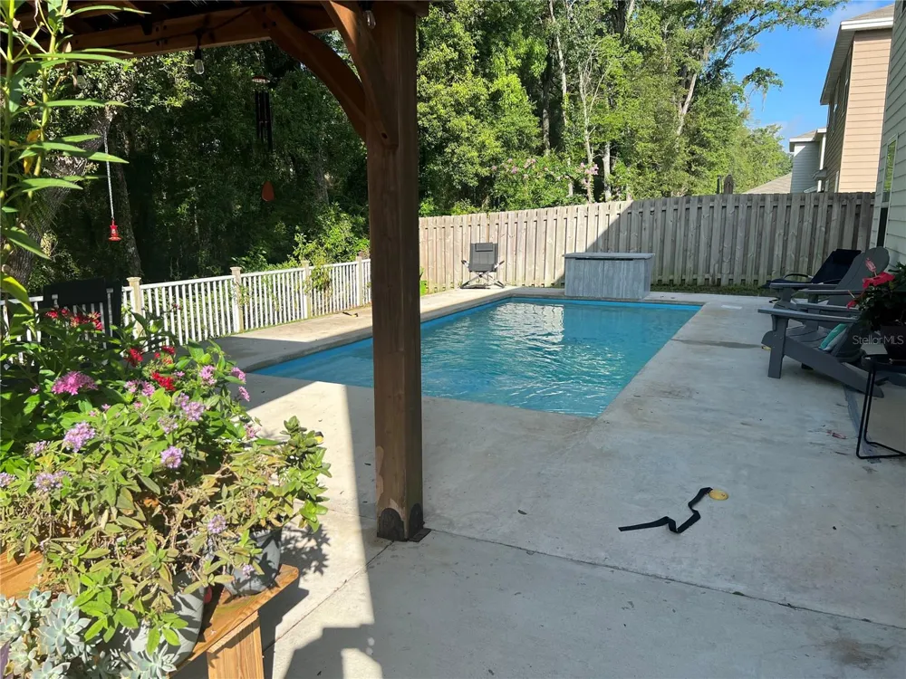 19007 NW 164TH ROAD High Springs, FL 32643