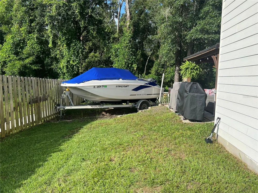19007 NW 164TH ROAD High Springs, FL 32643
