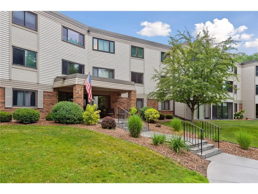 10540 43rd Avenue #111 Plymouth, MN 55442