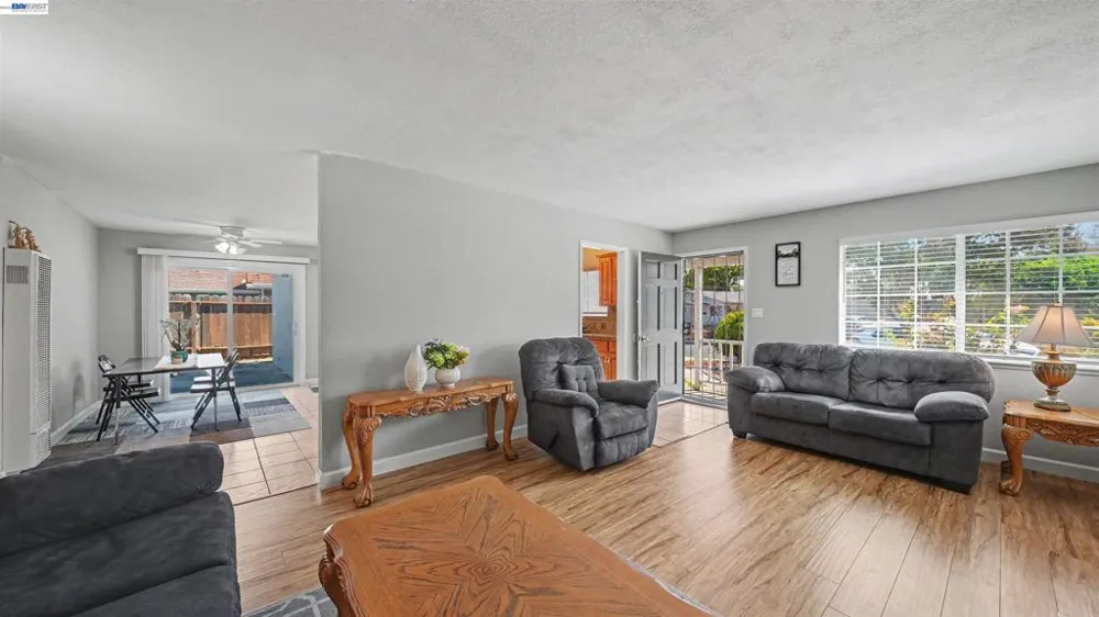 200 Riverside Pl Bay Point, CA 94565