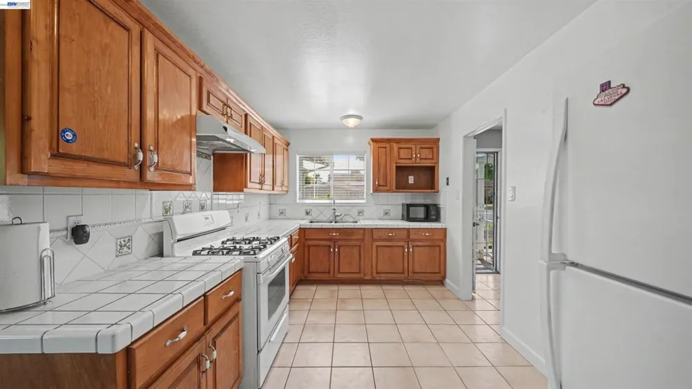 200 Riverside Pl Bay Point, CA 94565