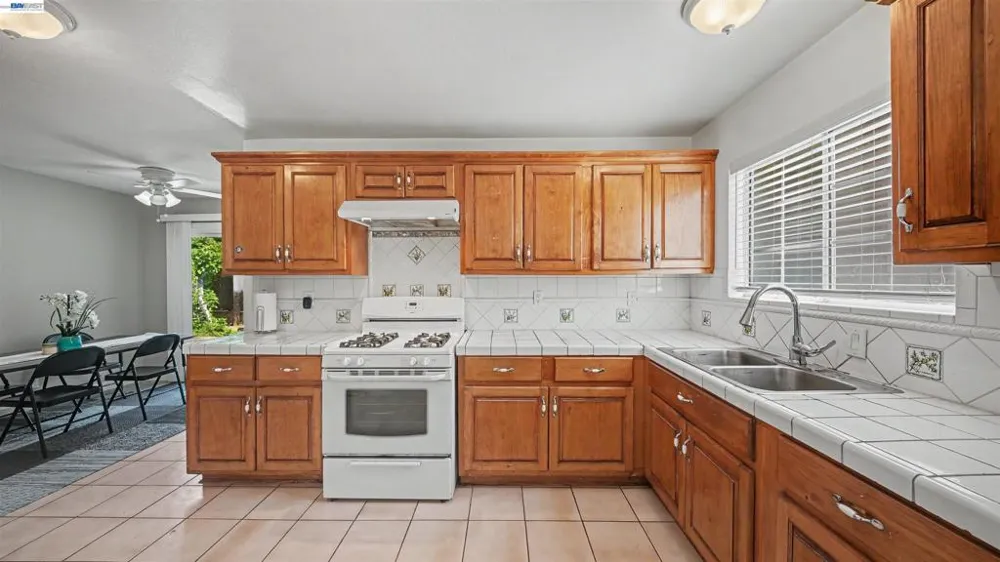 200 Riverside Pl Bay Point, CA 94565