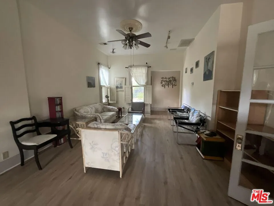 822 Silverwood Avenue Upland, CA 91786