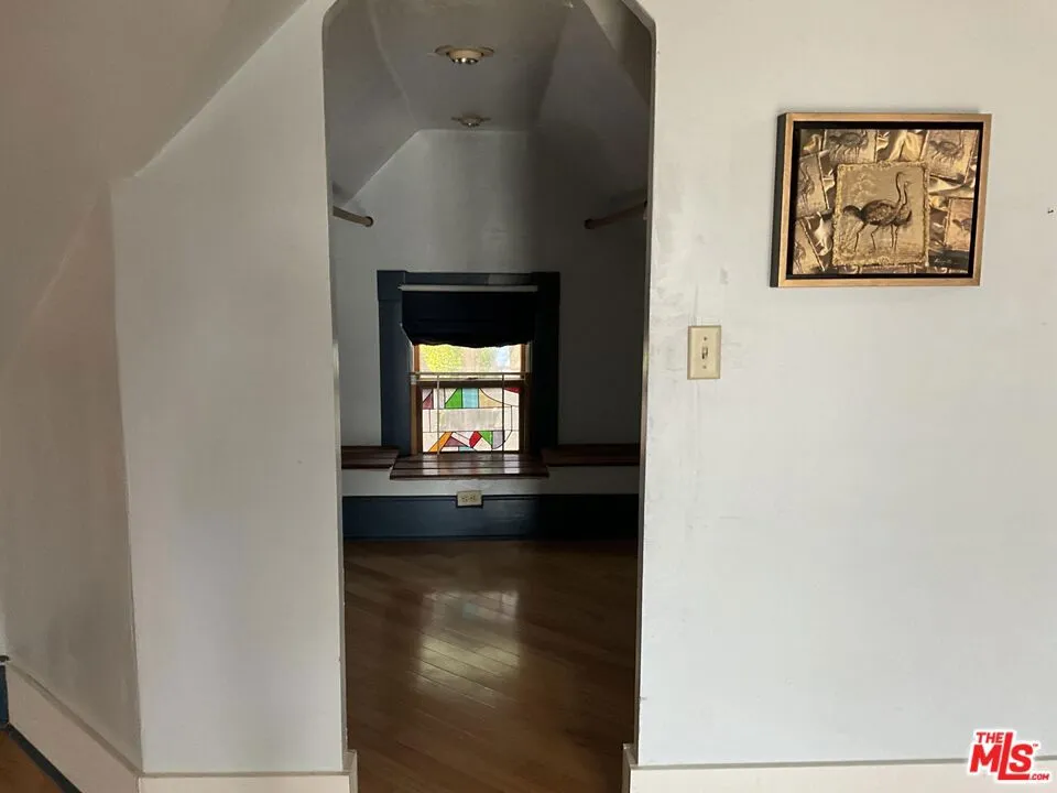 822 Silverwood Avenue Upland, CA 91786