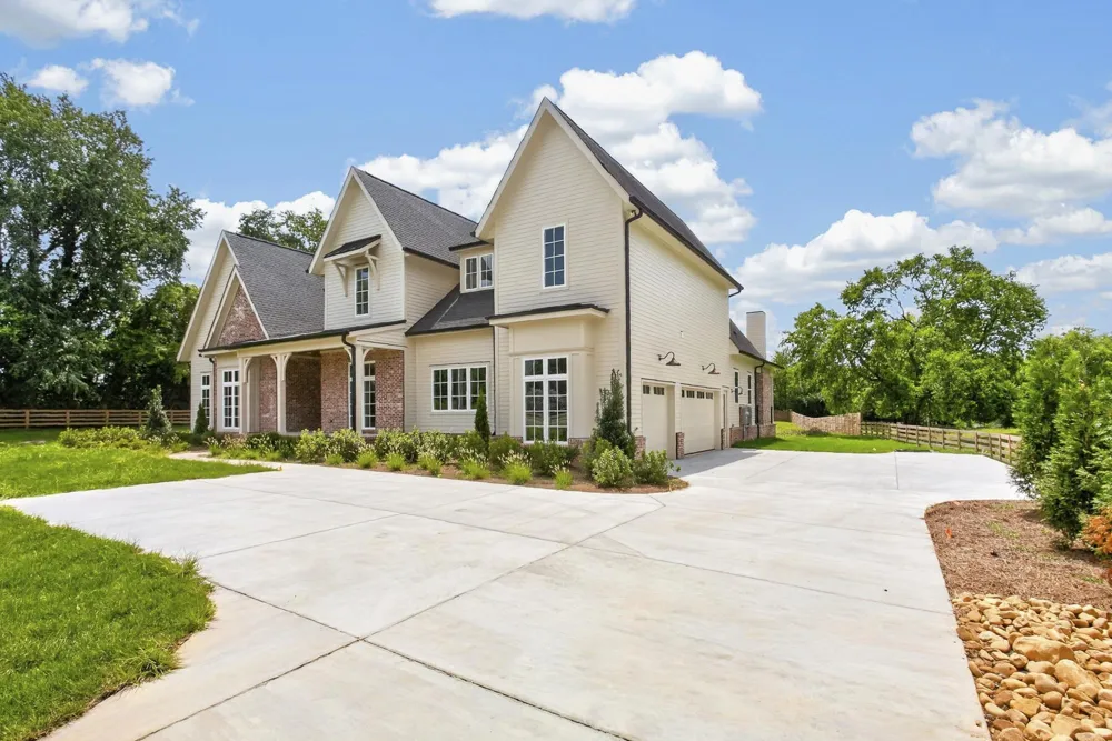 3107 Old Murfreesboro Rd College Grove, TN 37046