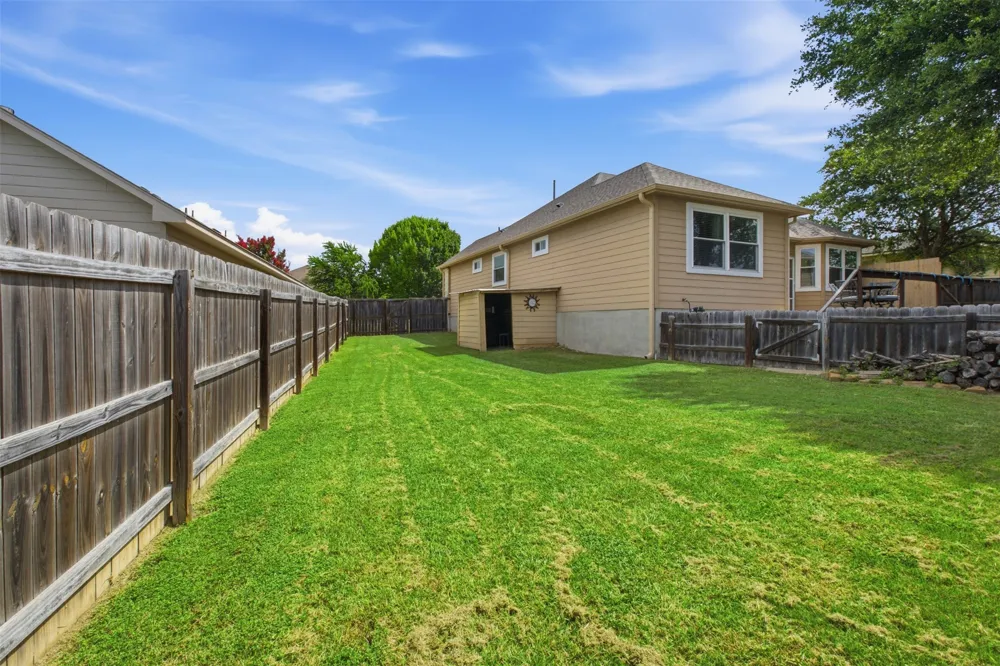 109 Cailin Court Burnet, TX 78611