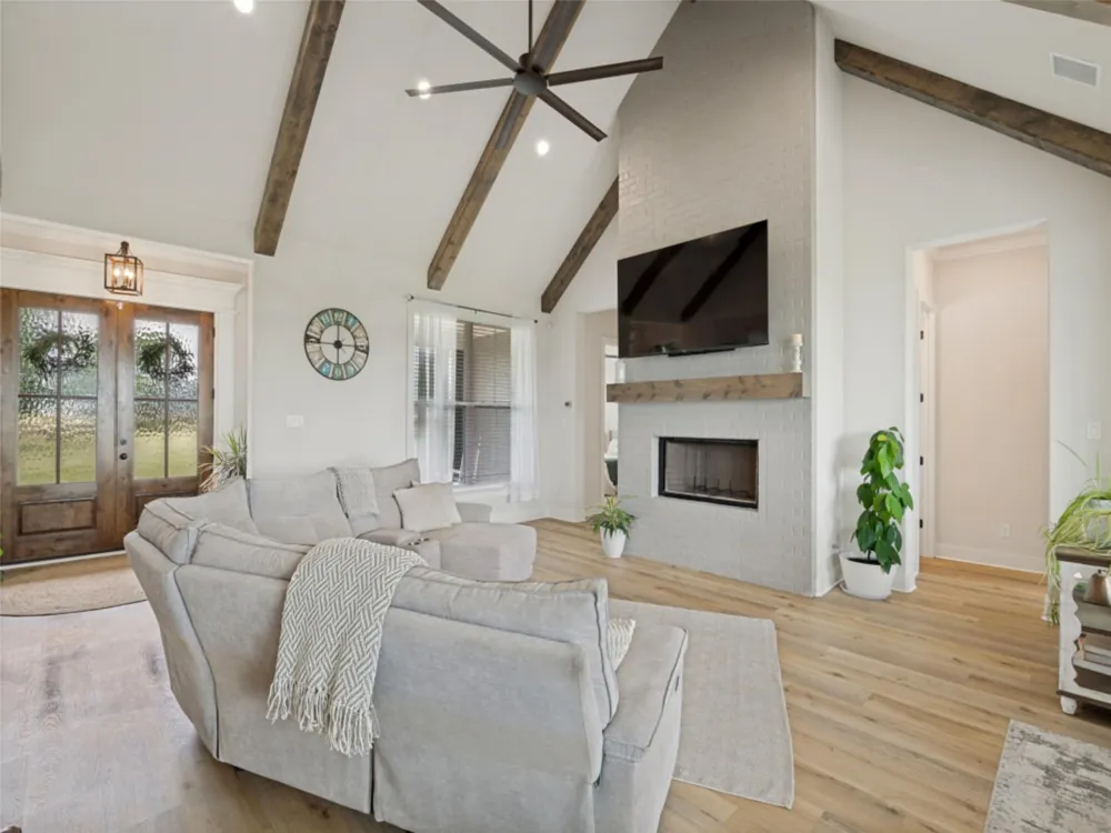 761 Dovie Lane Milford, TX 76670