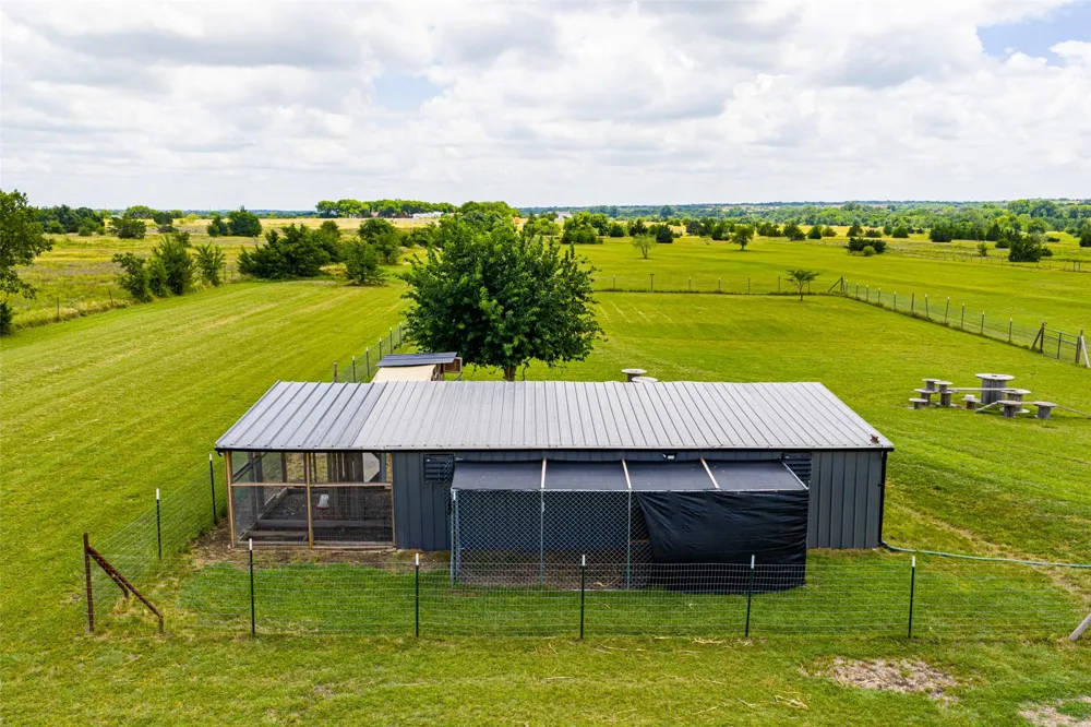 761 Dovie Lane Milford, TX 76670
