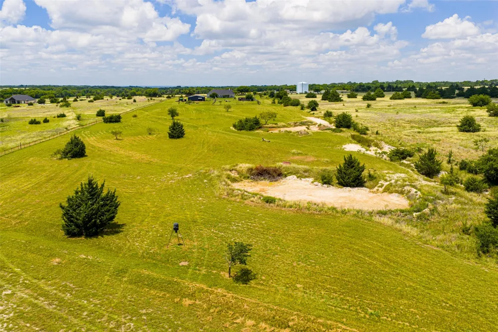 761 Dovie Lane Milford, TX 76670
