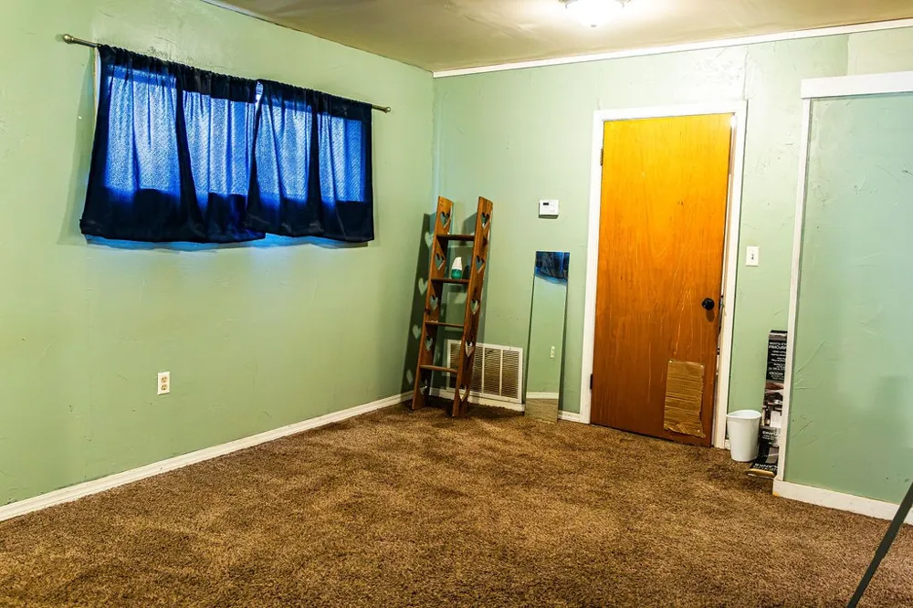 325 NW Avenue I Hamlin, TX 79520