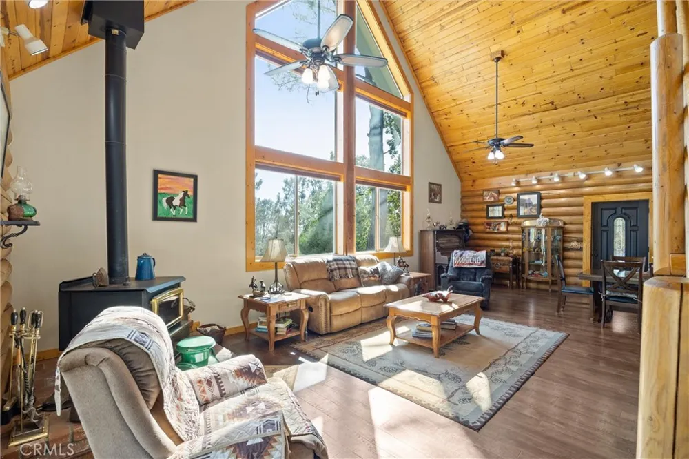 4592 Wendlis Road Forest Ranch, CA 95942