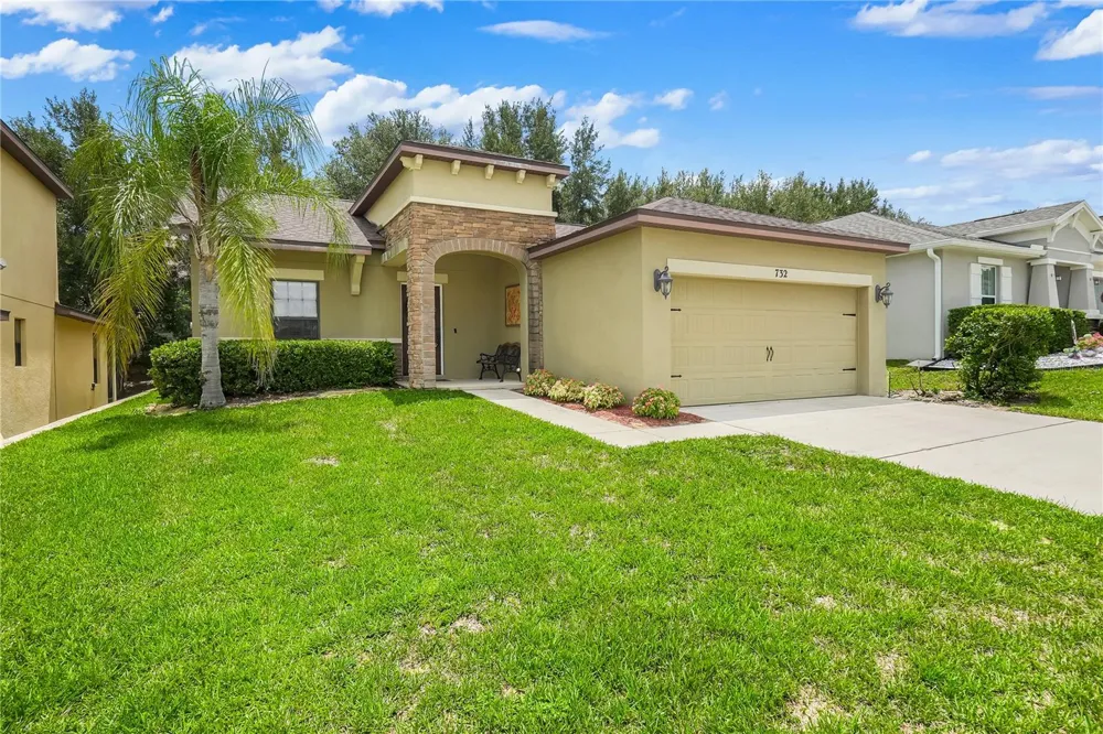 732 ARBOR POINTE AVENUE Minneola, FL 34715