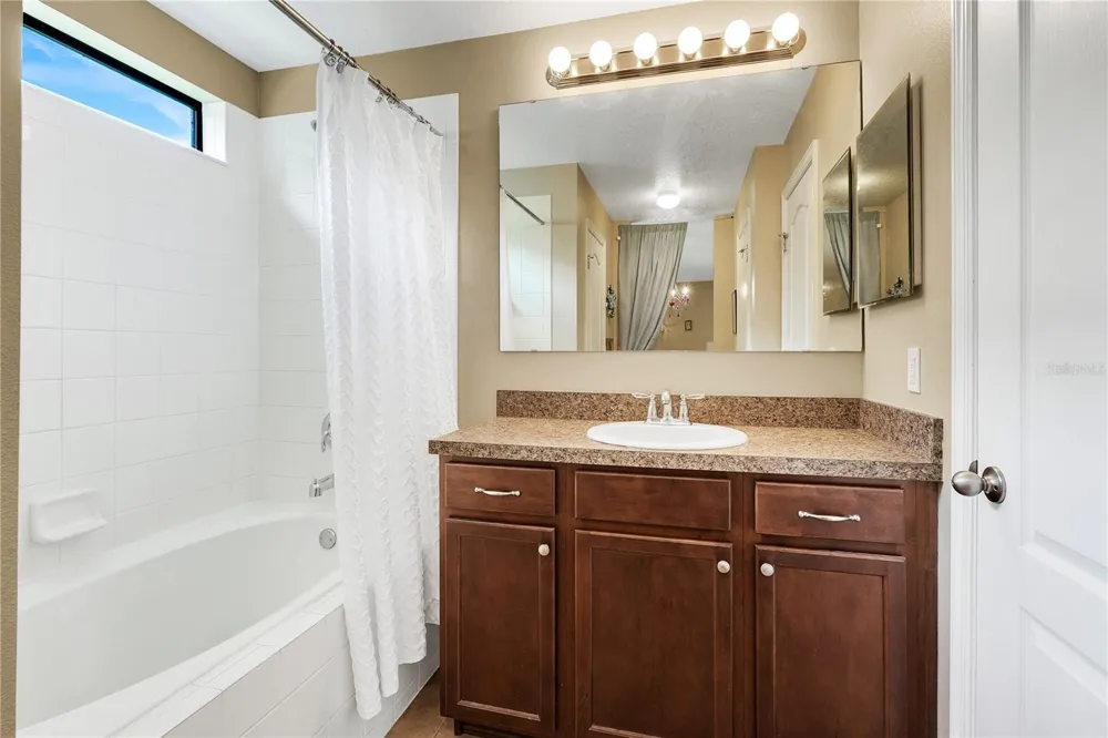 732 ARBOR POINTE AVENUE Minneola, FL 34715