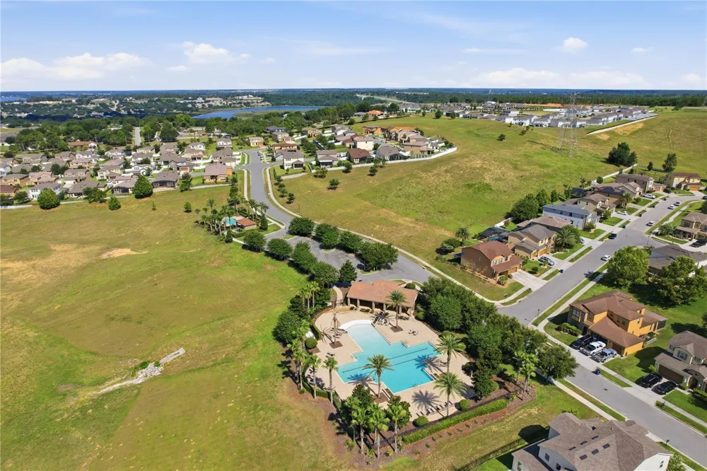 732 ARBOR POINTE AVENUE Minneola, FL 34715