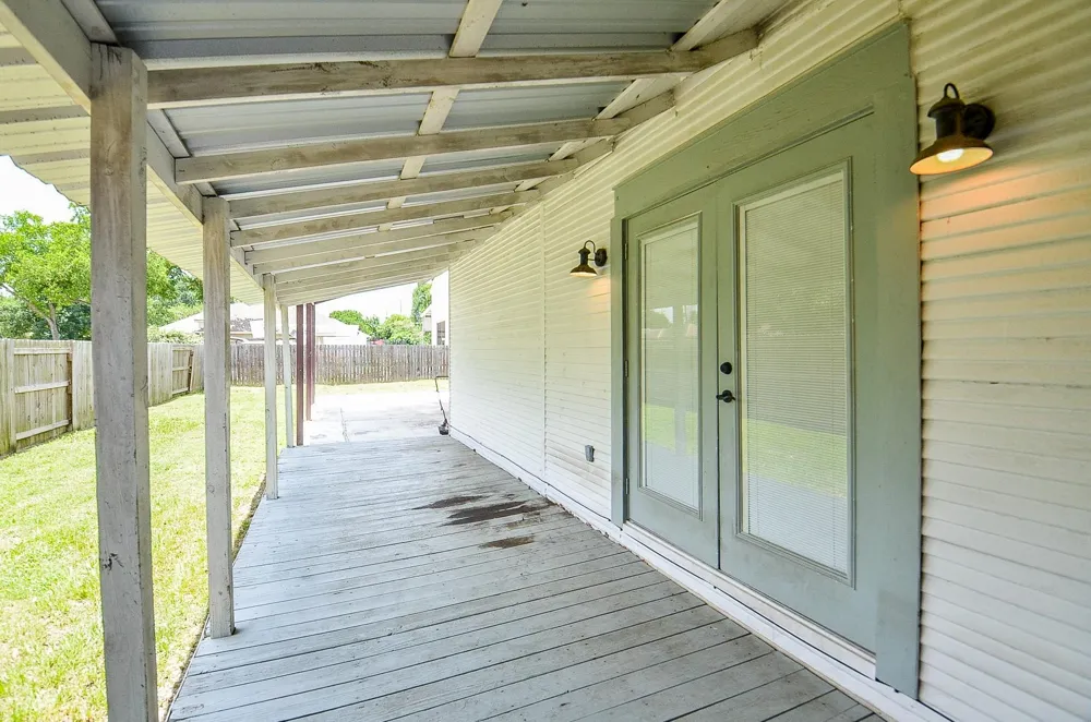 1615 Eagle Lake Road Sealy, TX 77474