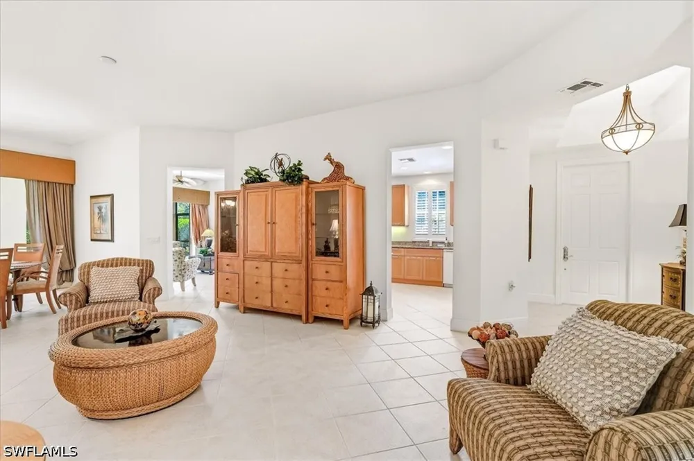 Montreux Lane #104 Naples, FL 34114