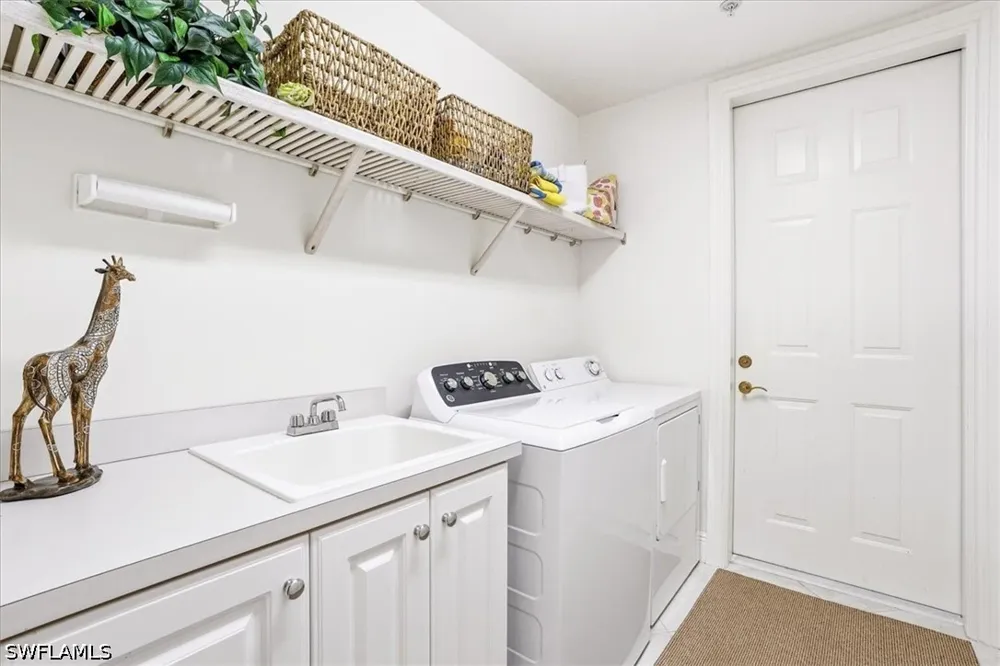 Montreux Lane #104 Naples, FL 34114