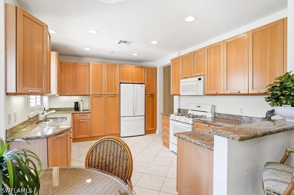 Montreux Lane #104 Naples, FL 34114