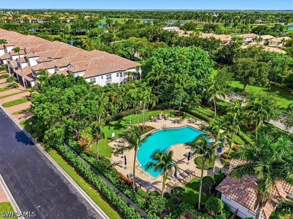 Montreux Lane #104 Naples, FL 34114