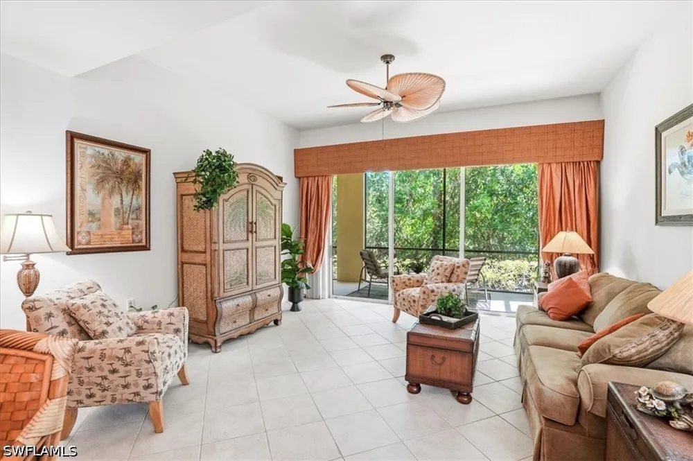 Montreux Lane #104 Naples, FL 34114