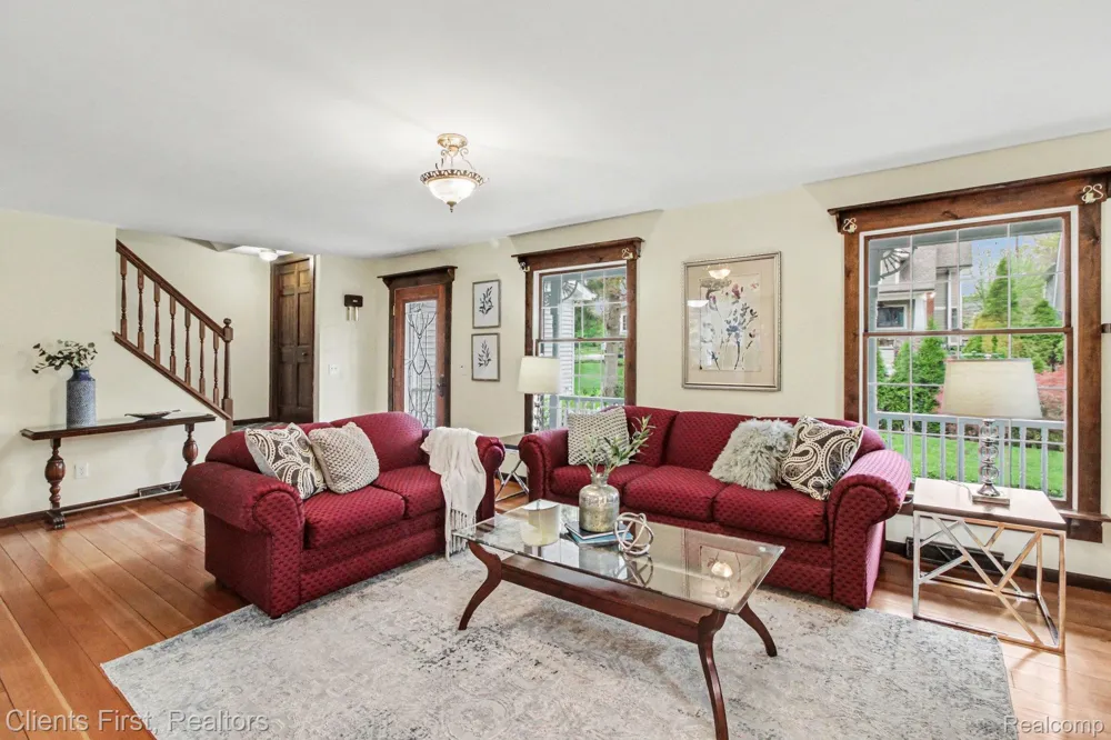 259 Wing Court Northville City, MI 48167