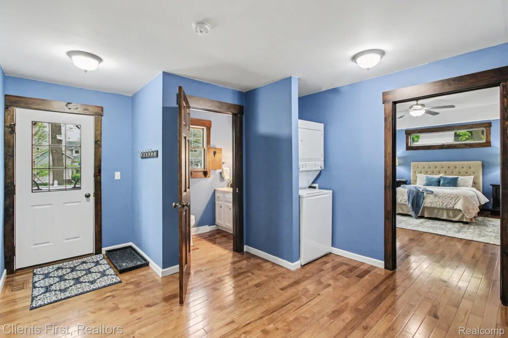 259 Wing Court Northville City, MI 48167