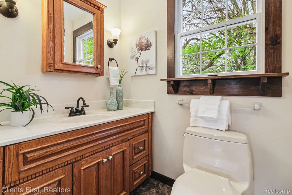 259 Wing Court Northville City, MI 48167