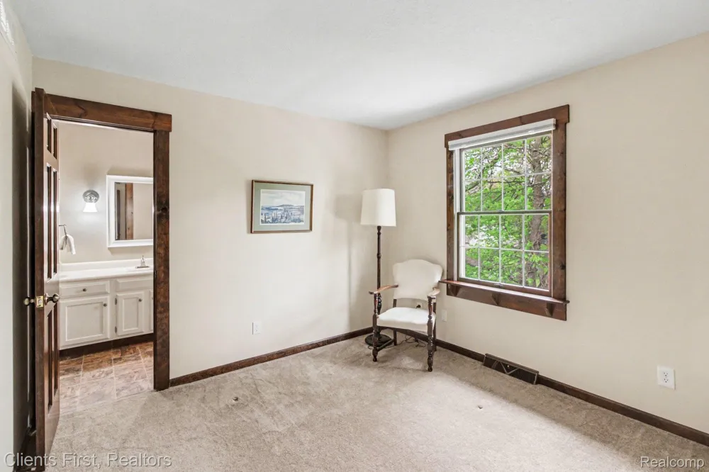 259 Wing Court Northville City, MI 48167