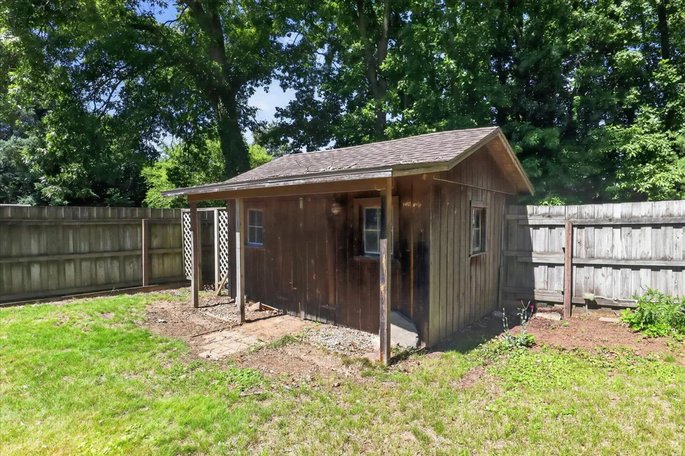56800 Bow Drive Lockport Township, MI 49093