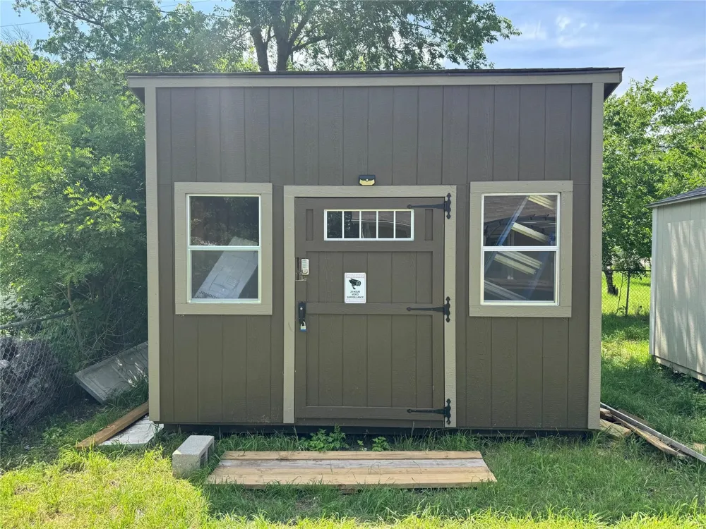104 Richard Lane Azle, TX 76020