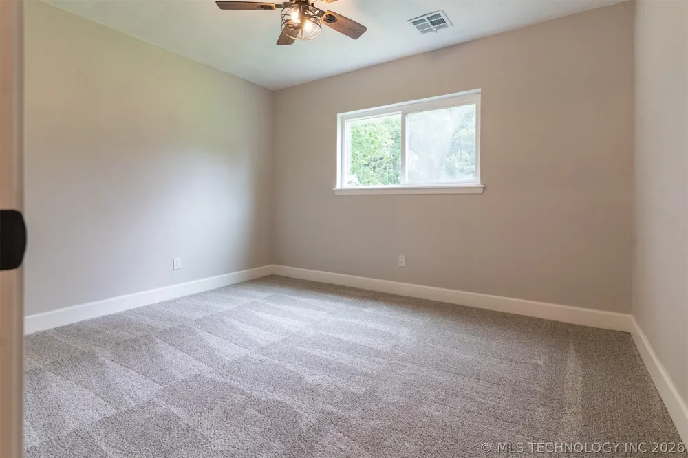516 W 11th Avenue Bristow, OK 74010
