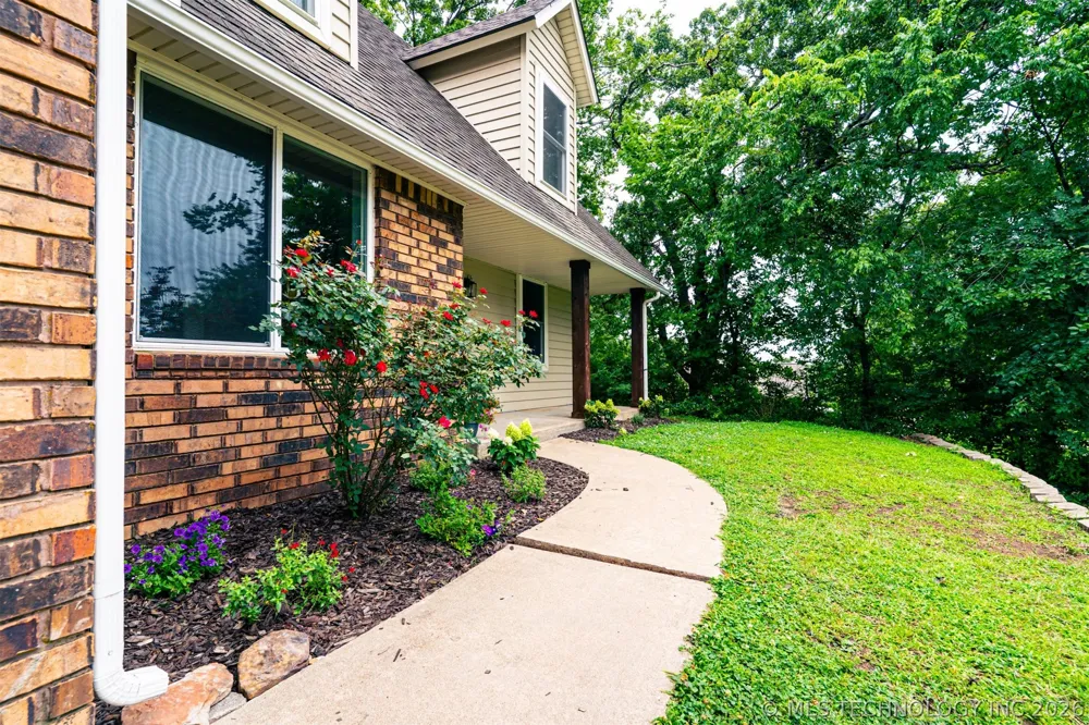 516 W 11th Avenue Bristow, OK 74010