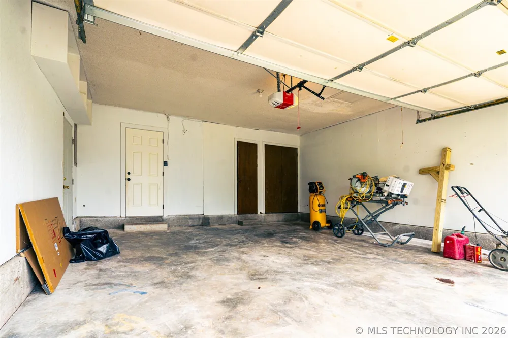 516 W 11th Avenue Bristow, OK 74010