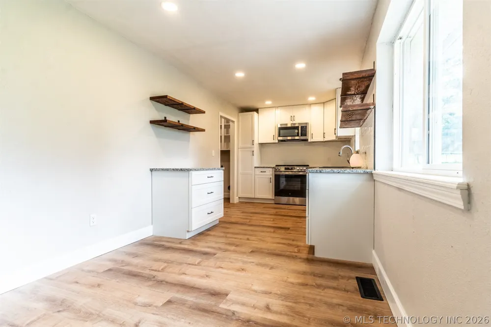 516 W 11th Avenue Bristow, OK 74010