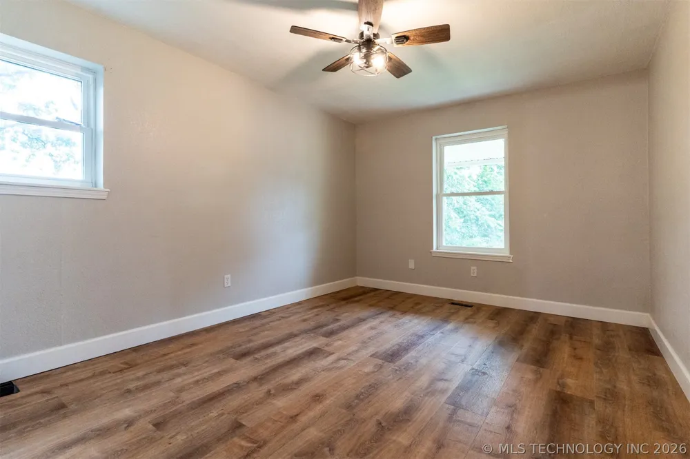 516 W 11th Avenue Bristow, OK 74010