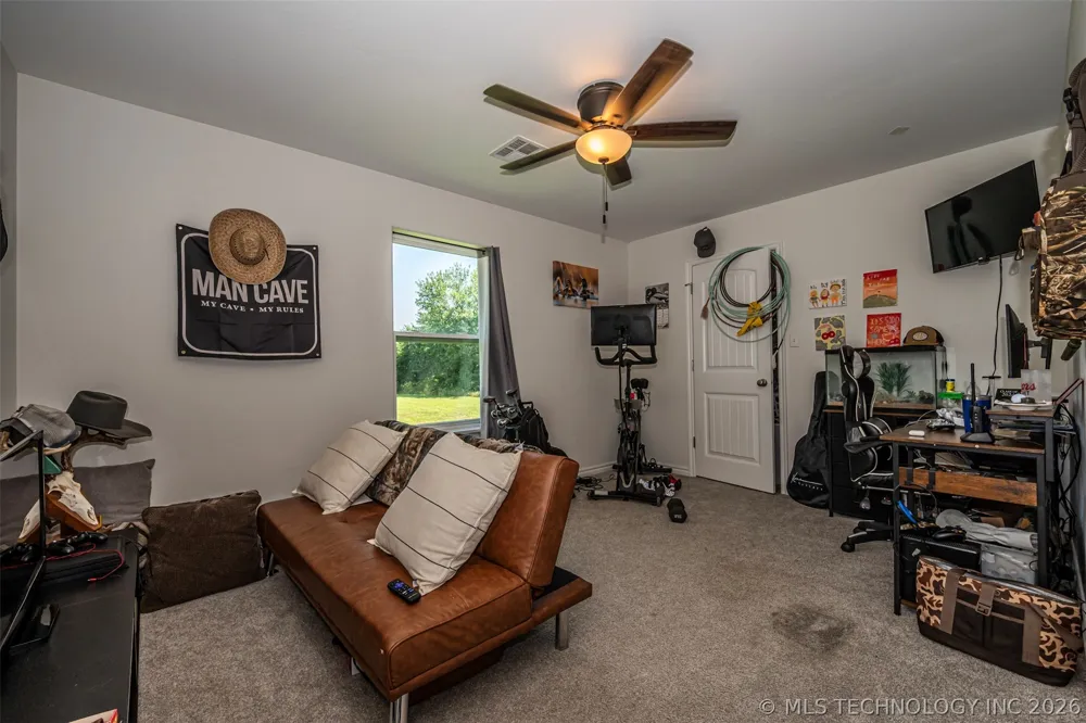 7403 County Road 147 E Allen, OK 74825